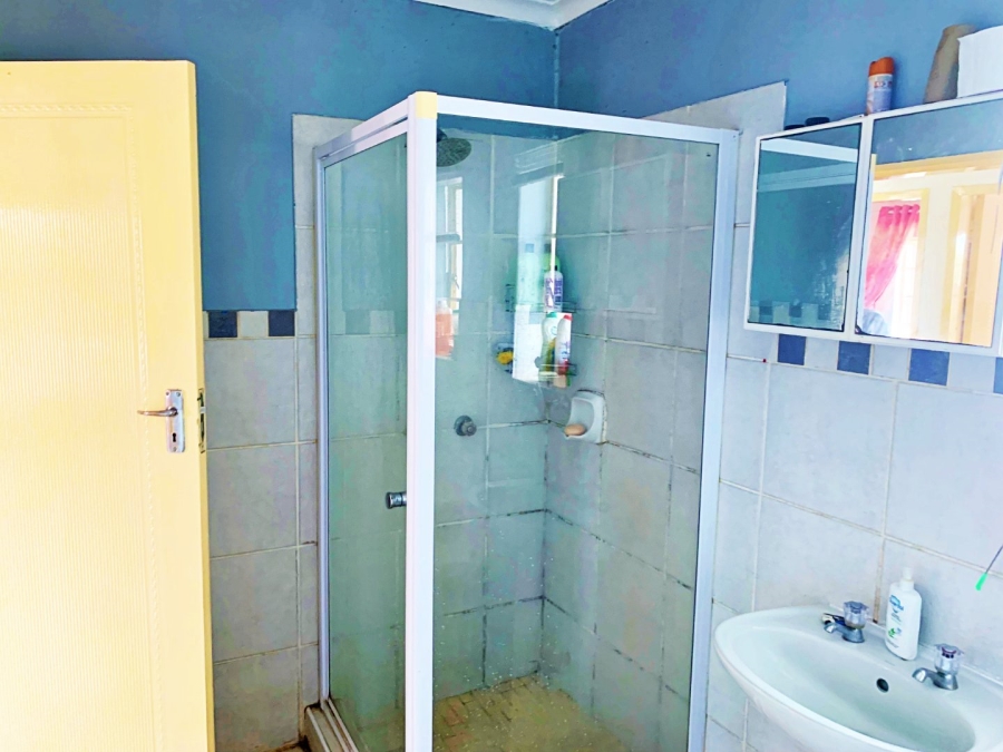 2 Bedroom Property for Sale in Amberfield Crest Estate Gauteng