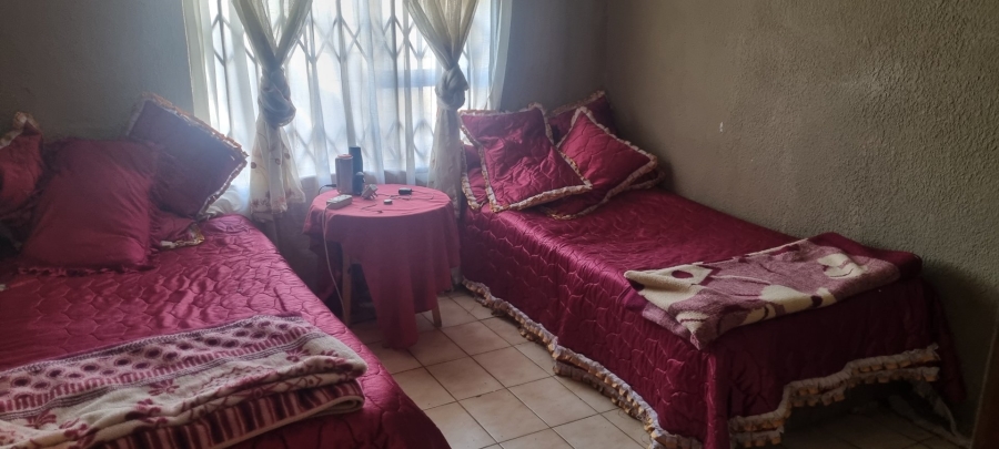 4 Bedroom Property for Sale in Crystal Park Gauteng