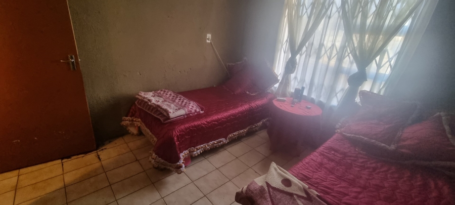 4 Bedroom Property for Sale in Crystal Park Gauteng