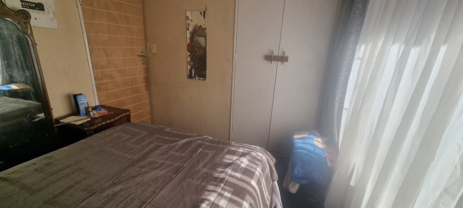 4 Bedroom Property for Sale in Crystal Park Gauteng