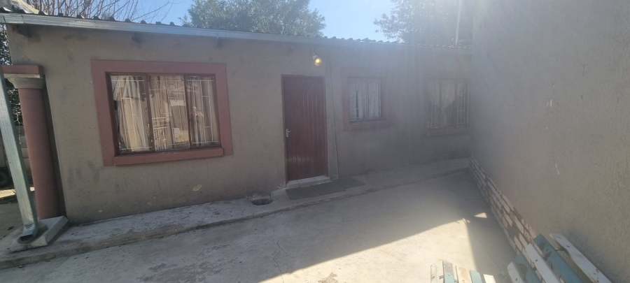 4 Bedroom Property for Sale in Crystal Park Gauteng