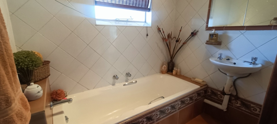 2 Bedroom Property for Sale in Vanderbijlpark SE 1 Gauteng