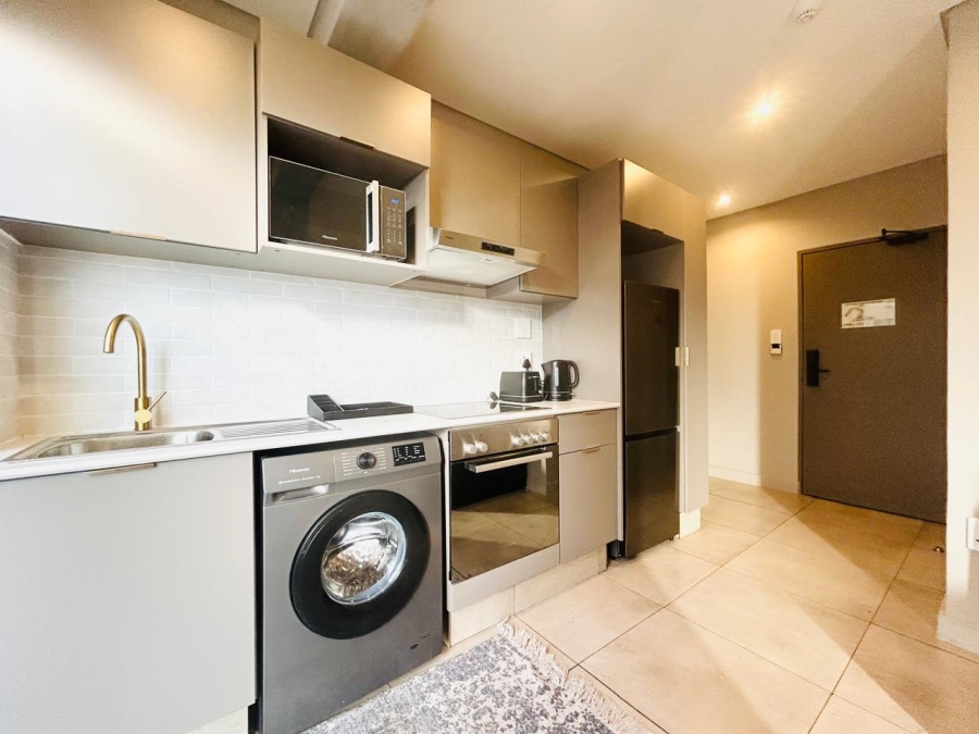To Let 1 Bedroom Property for Rent in Sandown Gauteng