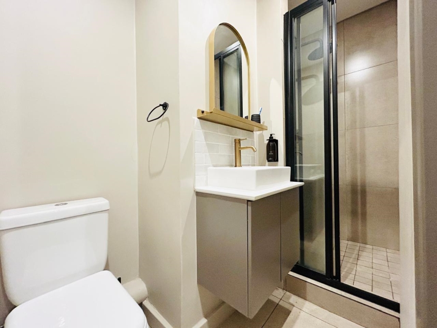 To Let 1 Bedroom Property for Rent in Sandown Gauteng