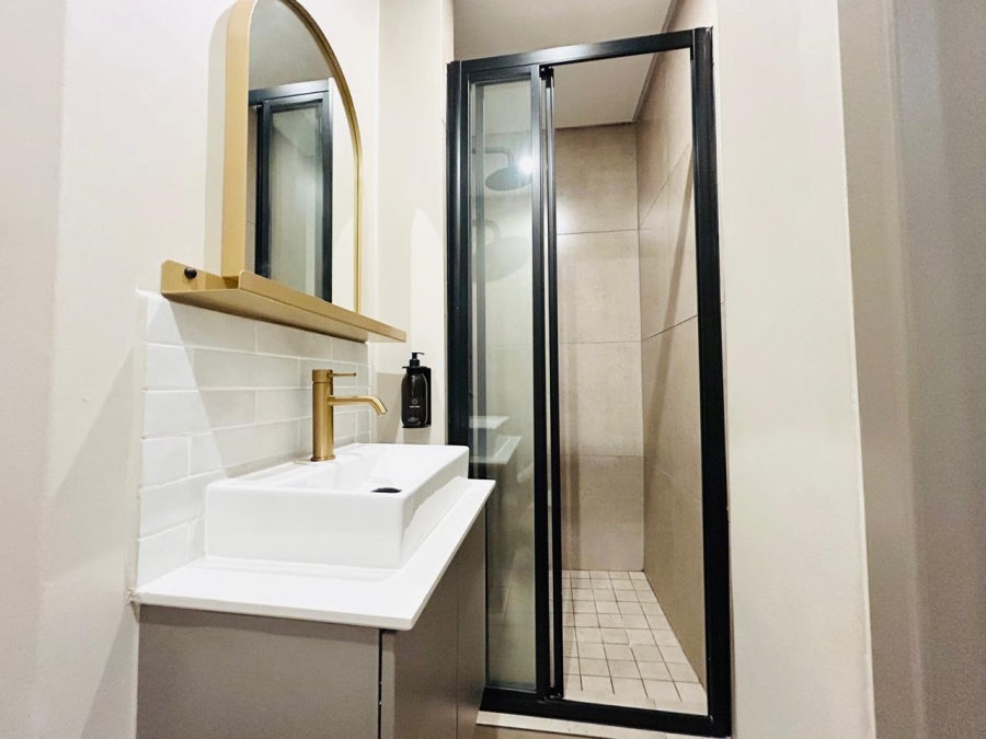 To Let 1 Bedroom Property for Rent in Sandown Gauteng