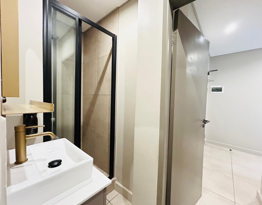To Let 1 Bedroom Property for Rent in Sandown Gauteng