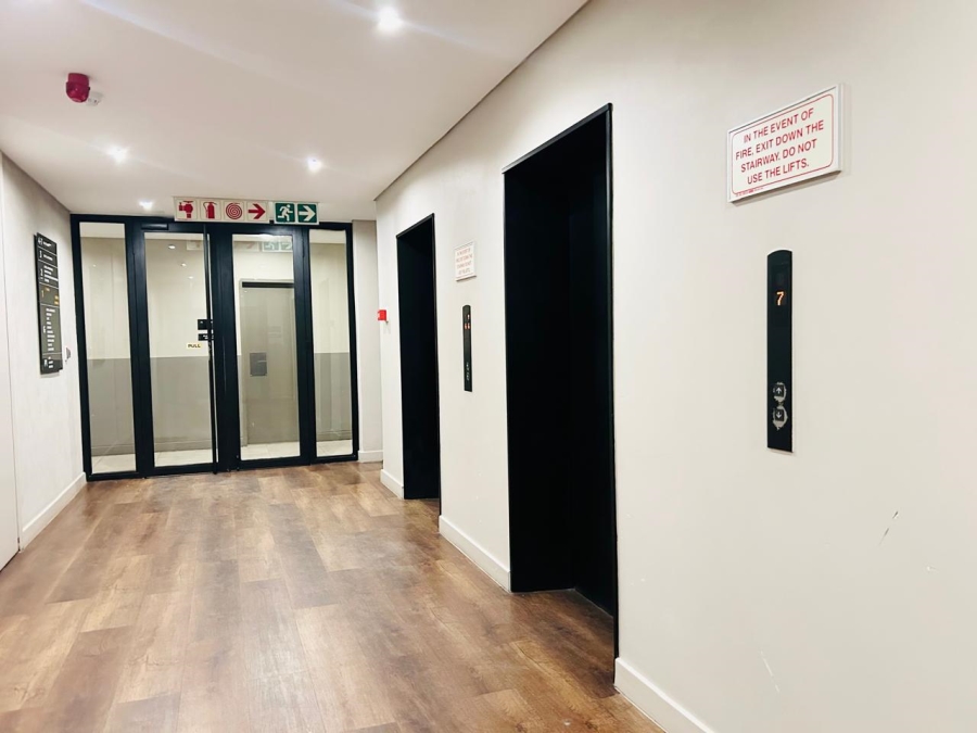 To Let 1 Bedroom Property for Rent in Sandown Gauteng