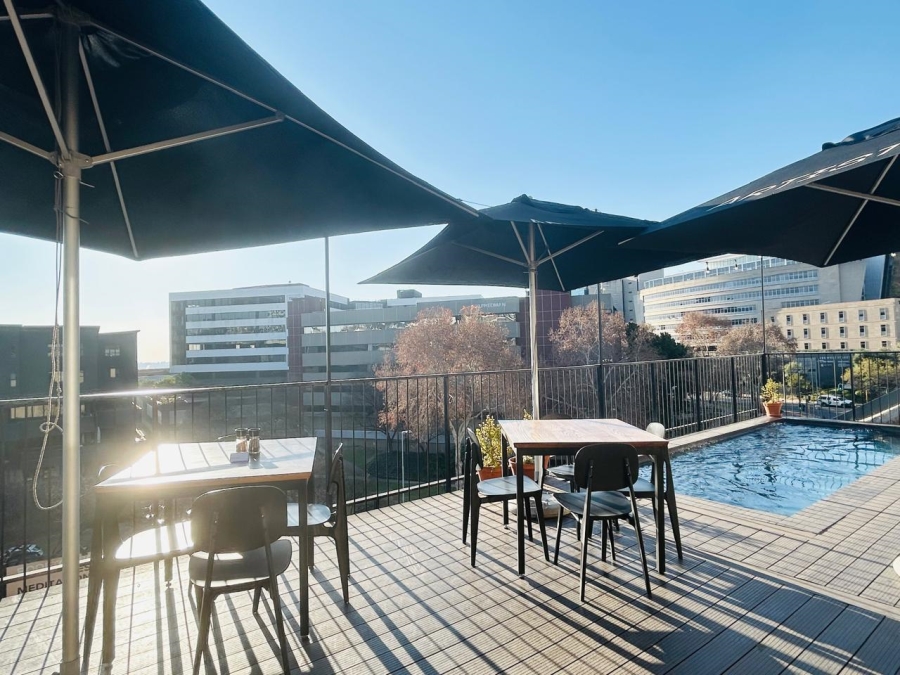 To Let 1 Bedroom Property for Rent in Sandown Gauteng