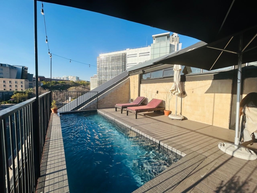 To Let 1 Bedroom Property for Rent in Sandown Gauteng