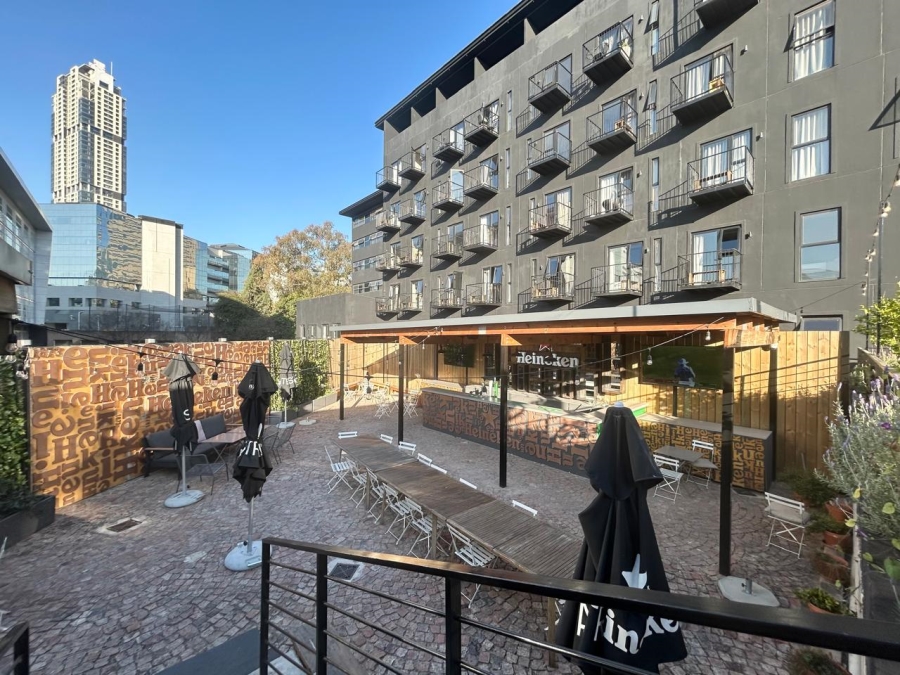 To Let 1 Bedroom Property for Rent in Sandown Gauteng