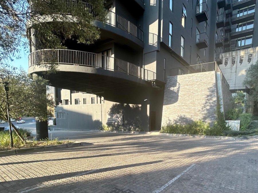 To Let 1 Bedroom Property for Rent in Sandown Gauteng