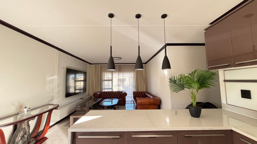 To Let 3 Bedroom Property for Rent in Blue Hills Gauteng