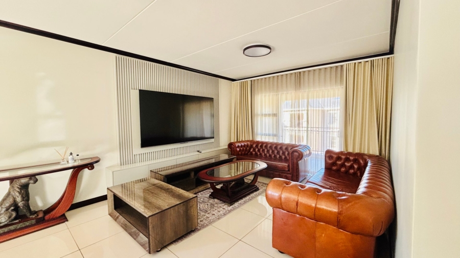 To Let 3 Bedroom Property for Rent in Blue Hills Gauteng