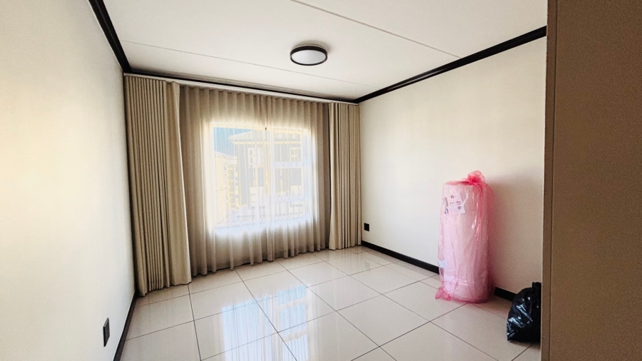 To Let 3 Bedroom Property for Rent in Blue Hills Gauteng