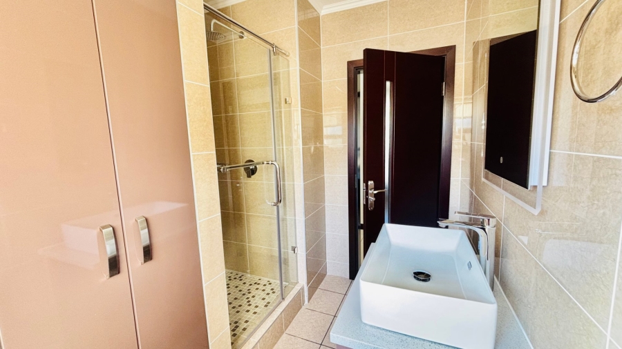 To Let 3 Bedroom Property for Rent in Blue Hills Gauteng