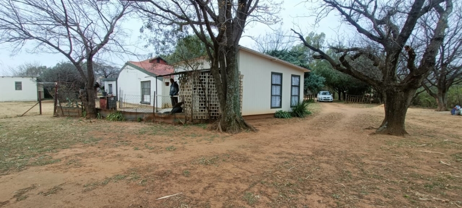 4 Bedroom Property for Sale in Theoville Gauteng