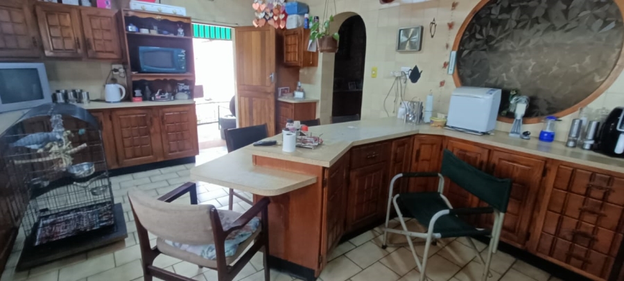 4 Bedroom Property for Sale in Theoville Gauteng