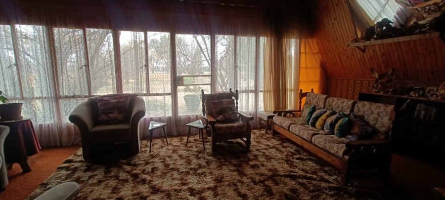 4 Bedroom Property for Sale in Theoville Gauteng