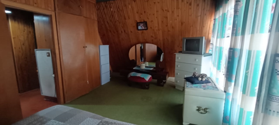 4 Bedroom Property for Sale in Theoville Gauteng
