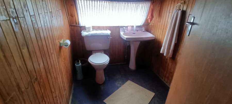 4 Bedroom Property for Sale in Theoville Gauteng