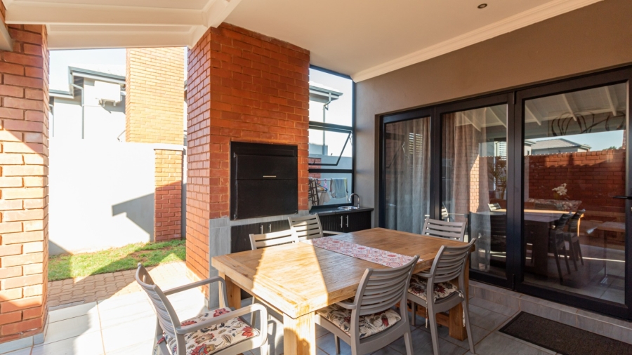 3 Bedroom Property for Sale in Raslouw Gauteng