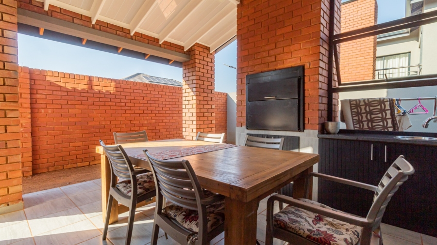 3 Bedroom Property for Sale in Raslouw Gauteng