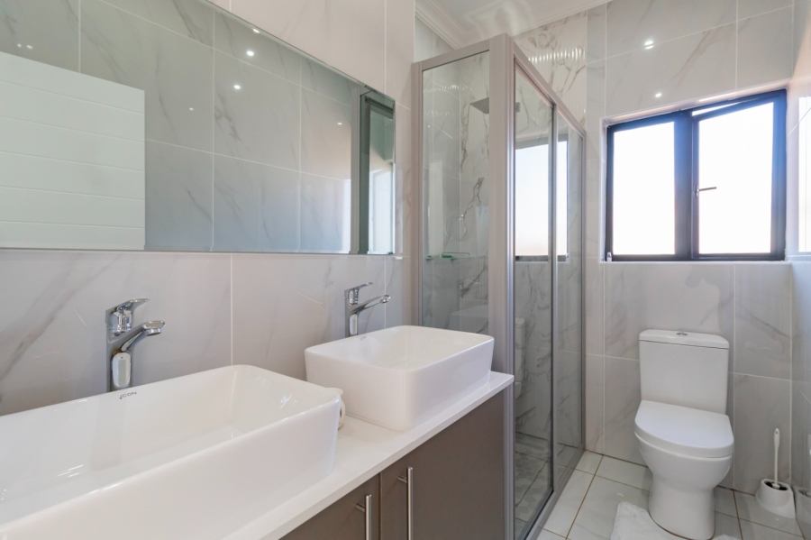 3 Bedroom Property for Sale in Raslouw Gauteng