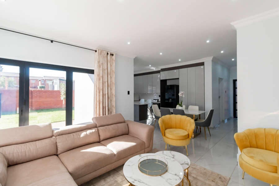 3 Bedroom Property for Sale in Raslouw Gauteng