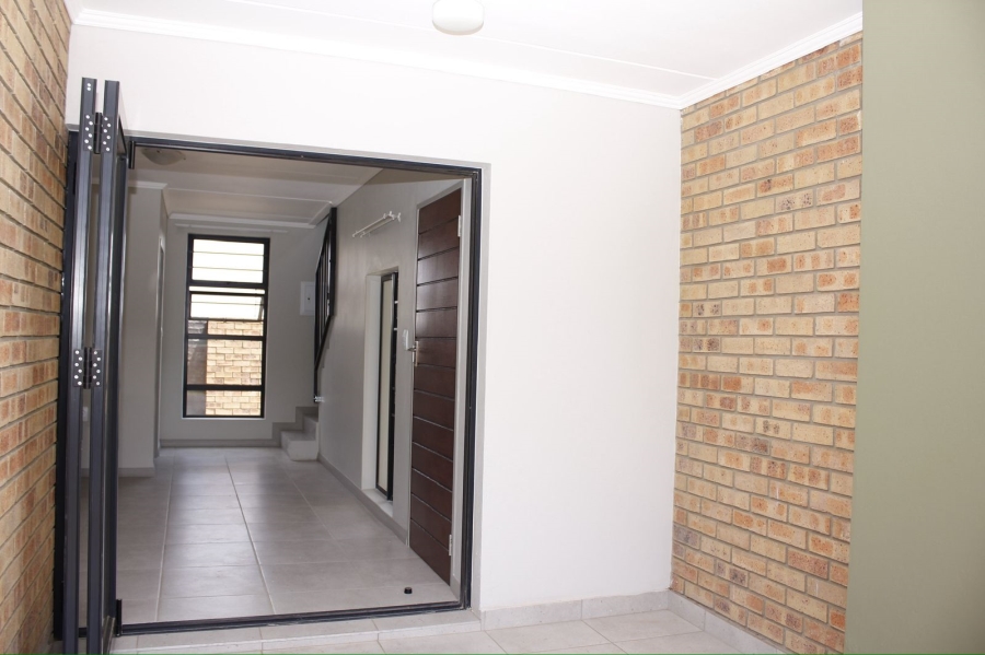 3 Bedroom Property for Sale in Amberfield Gauteng