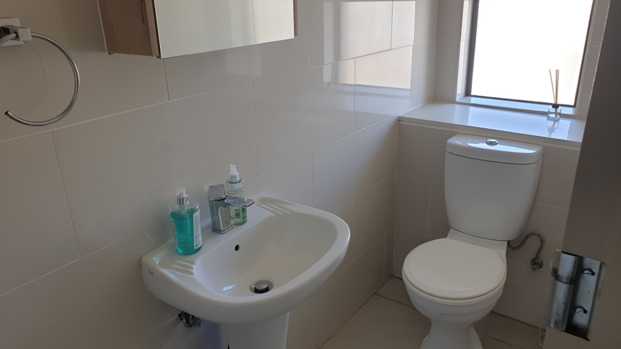 3 Bedroom Property for Sale in Amberfield Gauteng