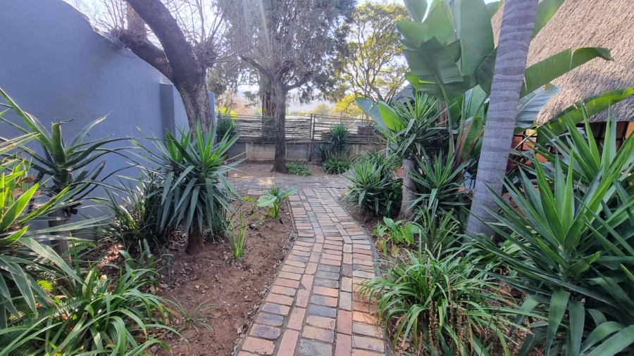 6 Bedroom Property for Sale in Rietfontein Gauteng