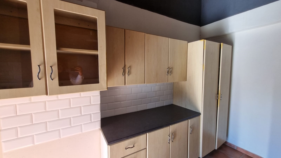 6 Bedroom Property for Sale in Rietfontein Gauteng