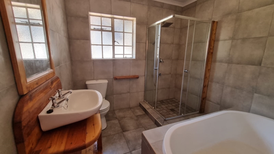 6 Bedroom Property for Sale in Rietfontein Gauteng