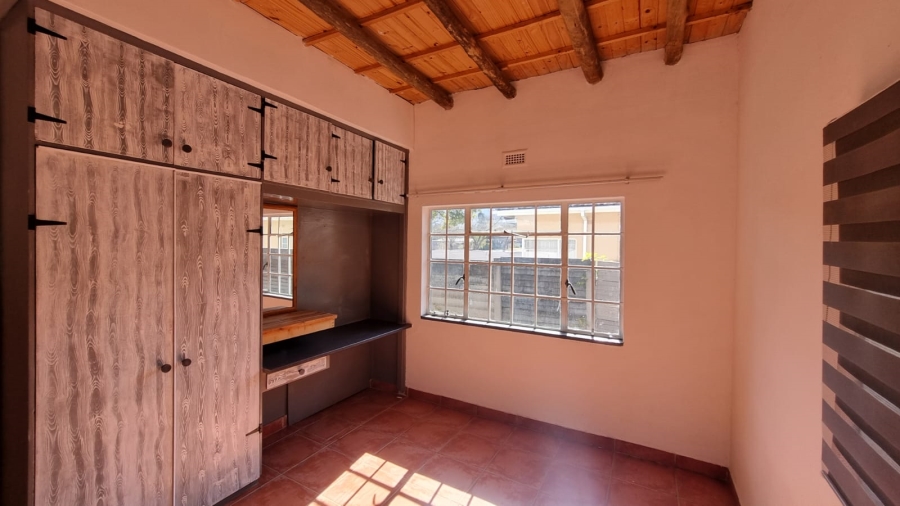 6 Bedroom Property for Sale in Rietfontein Gauteng