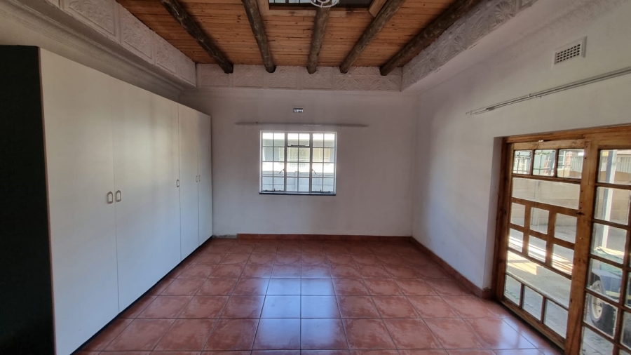 6 Bedroom Property for Sale in Rietfontein Gauteng