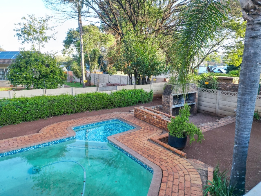 2 Bedroom Property for Sale in Clubview Gauteng
