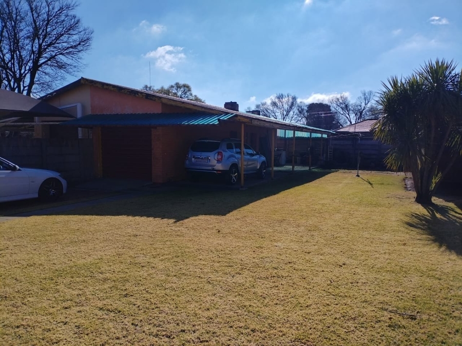 4 Bedroom Property for Sale in Selcourt Gauteng