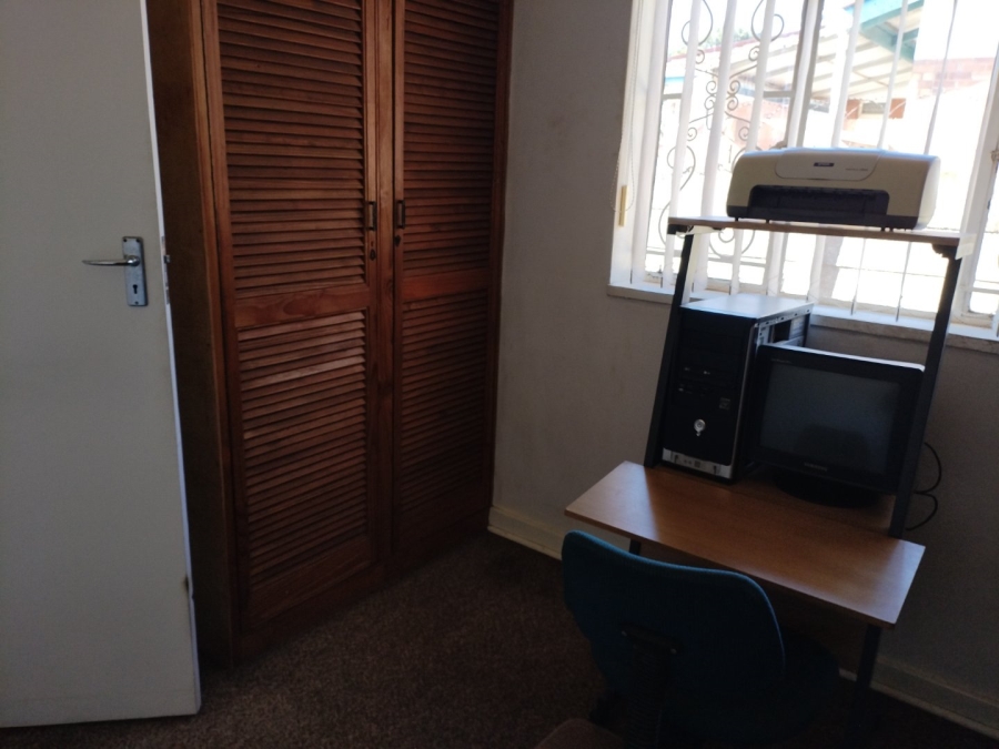 4 Bedroom Property for Sale in Selcourt Gauteng