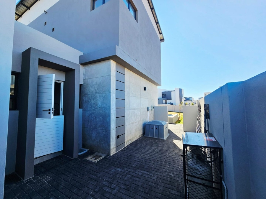 4 Bedroom Property for Sale in Midstream Estate Gauteng
