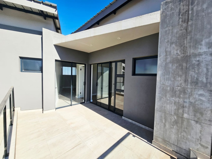 4 Bedroom Property for Sale in Midstream Estate Gauteng