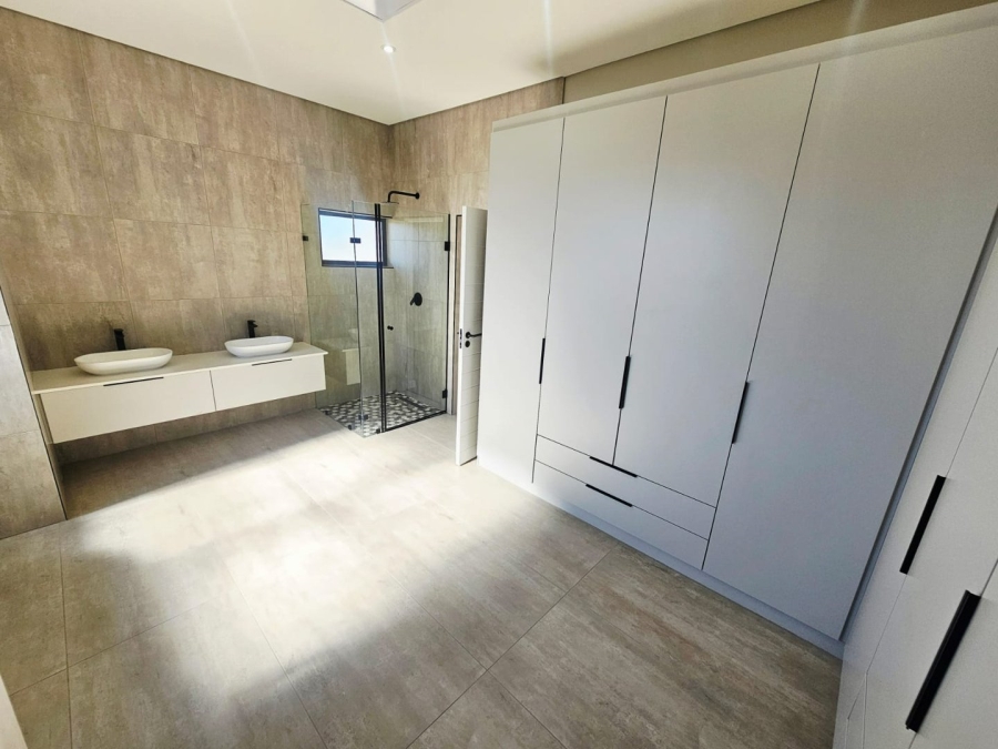 4 Bedroom Property for Sale in Midstream Estate Gauteng