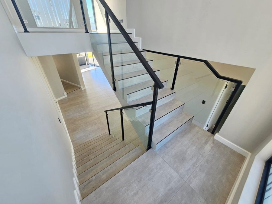 4 Bedroom Property for Sale in Midstream Estate Gauteng