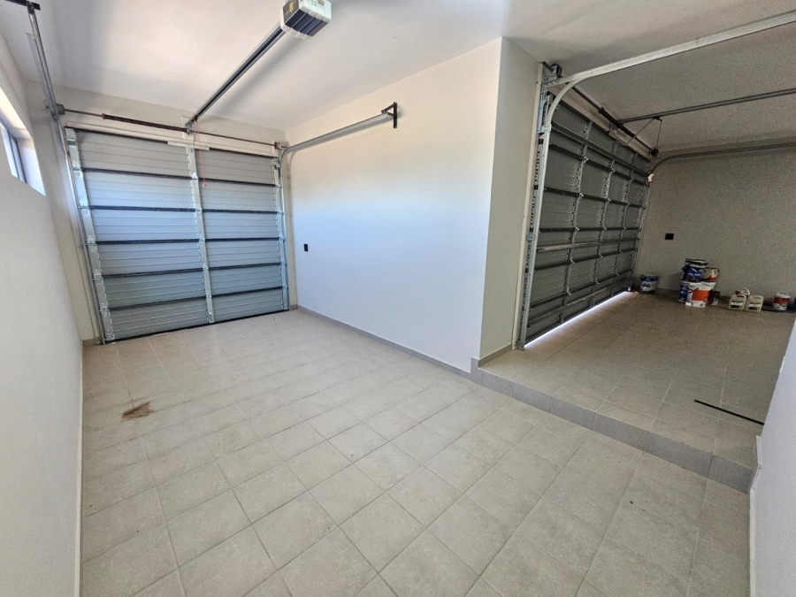 4 Bedroom Property for Sale in Midstream Estate Gauteng