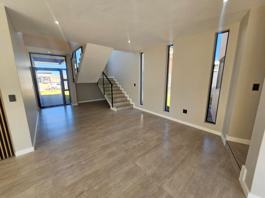 4 Bedroom Property for Sale in Midstream Estate Gauteng