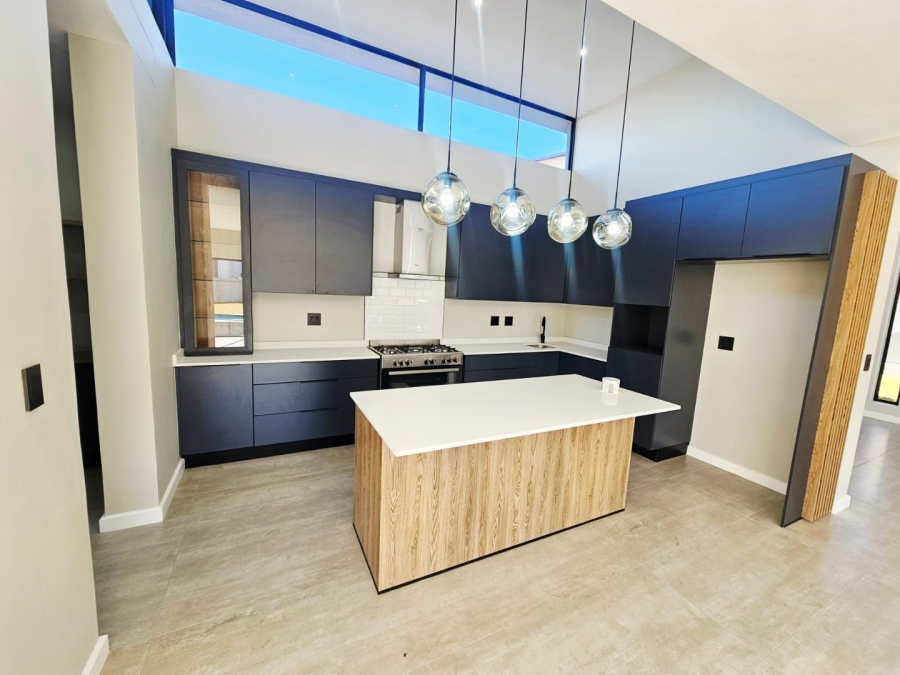 4 Bedroom Property for Sale in Midstream Estate Gauteng