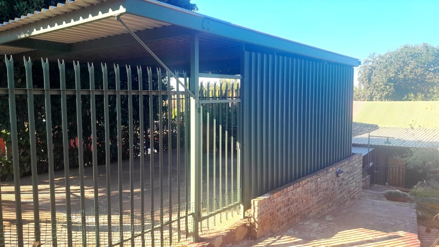 3 Bedroom Property for Sale in Mountain View Gauteng