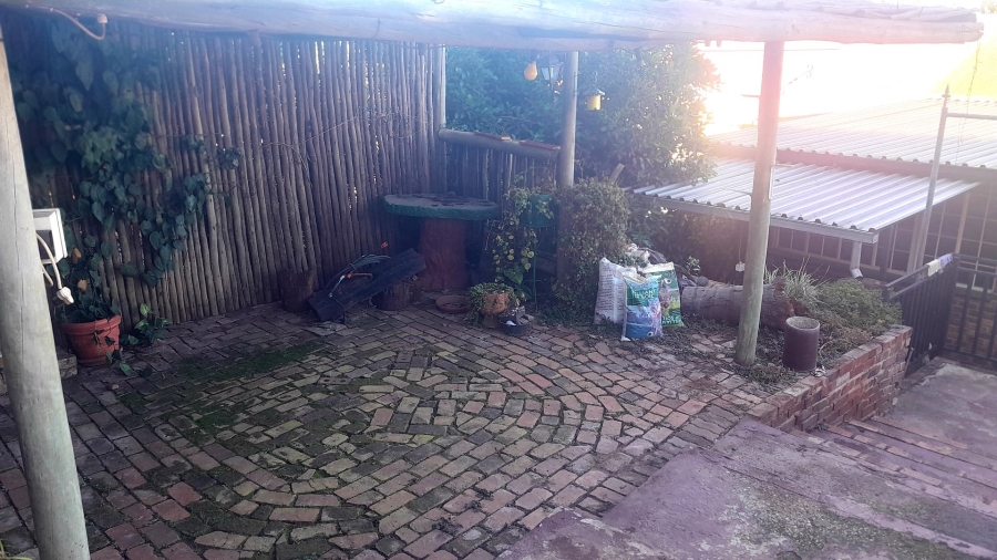 3 Bedroom Property for Sale in Mountain View Gauteng
