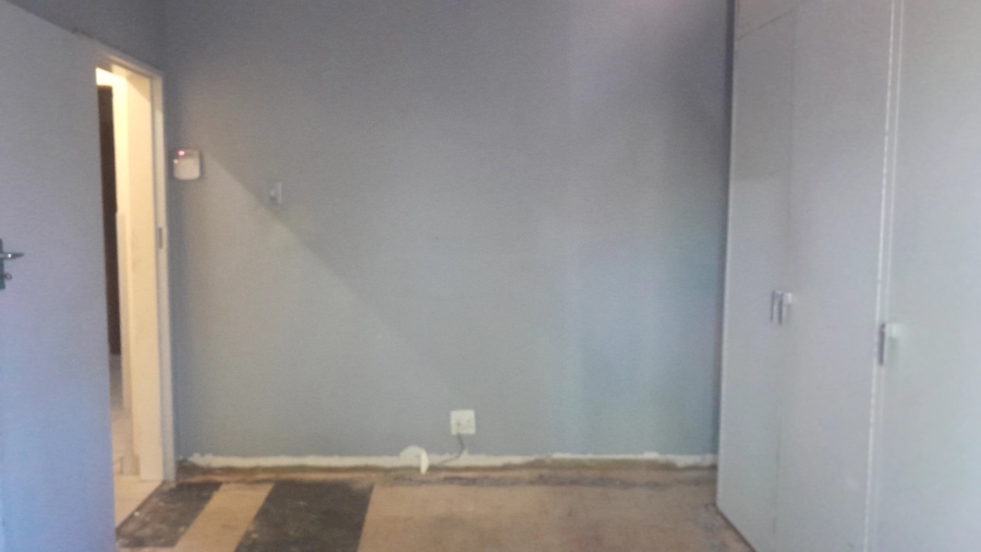 3 Bedroom Property for Sale in Mountain View Gauteng