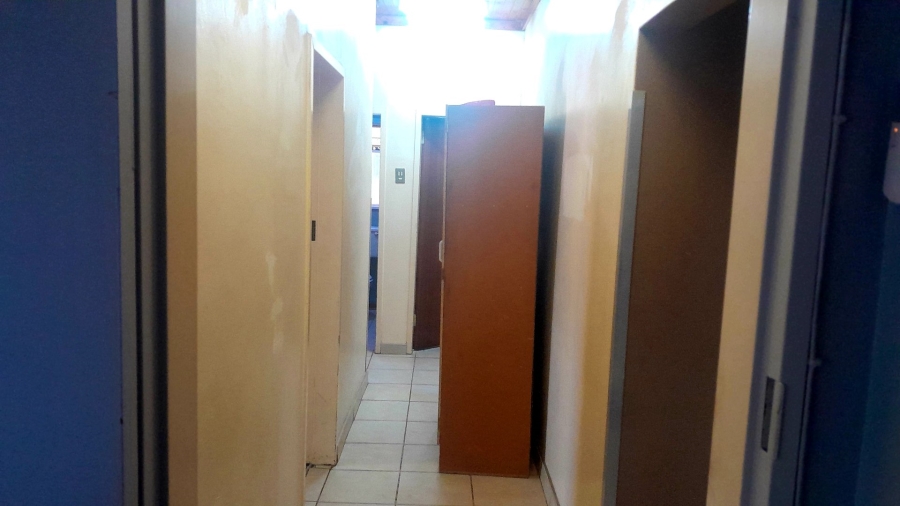 3 Bedroom Property for Sale in Mountain View Gauteng