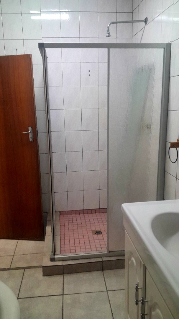 3 Bedroom Property for Sale in Mountain View Gauteng